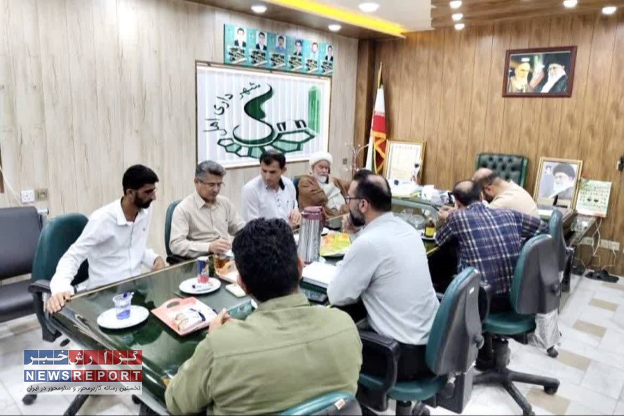 ارزیابی مدیر و کارشناسان بنیاد مسکن از مناطق آسیب دیده از زلزله شهرستان لامرد