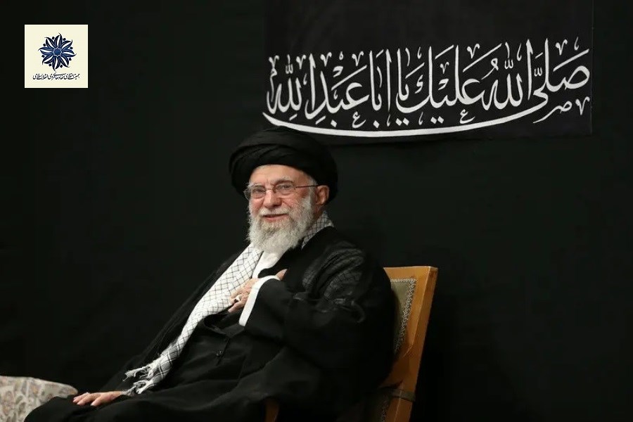 حضور رهبر انقلاب در مراسم شب عاشورای حسینی، واکنش‌های گسترده‌ای را برانگیخت