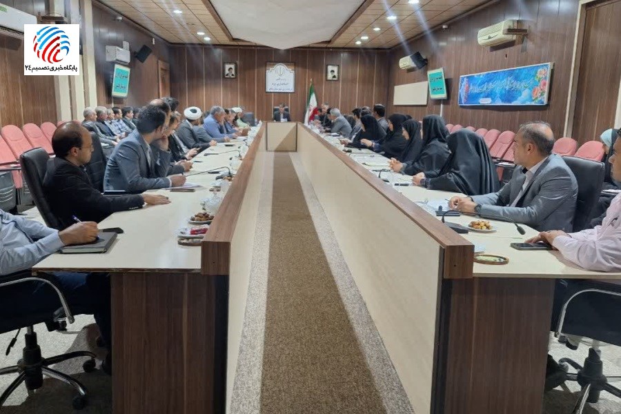 آغاز سال تحصیلی در بافق با بحران کمبود معلم؛ هشدار فرماندار درباره پیامدهای بی‌تدبیری گذشته