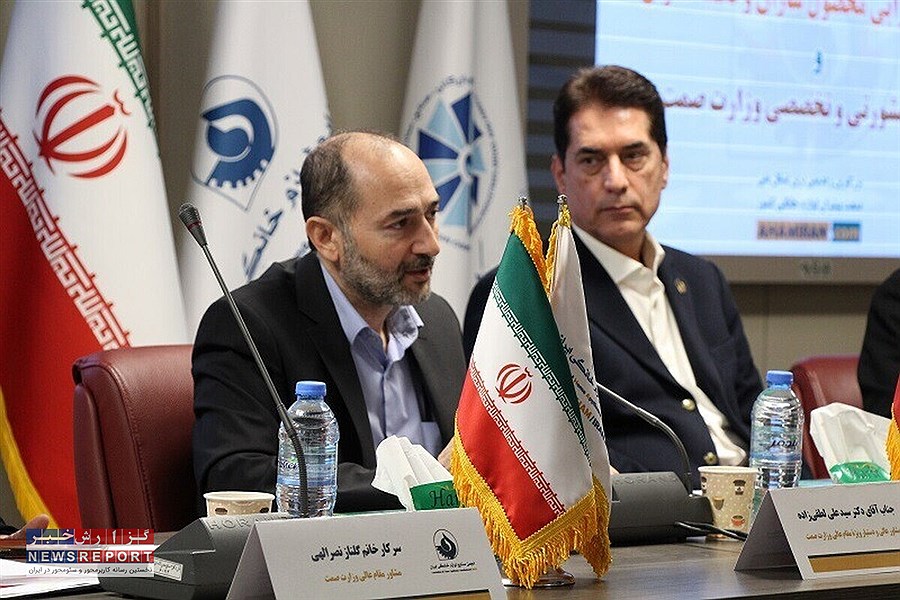 تغییرات نگران‌کننده در فرآیند واردات: برکناری دستیار ویژه وزیر صمت در پی انتقادات تند تجار