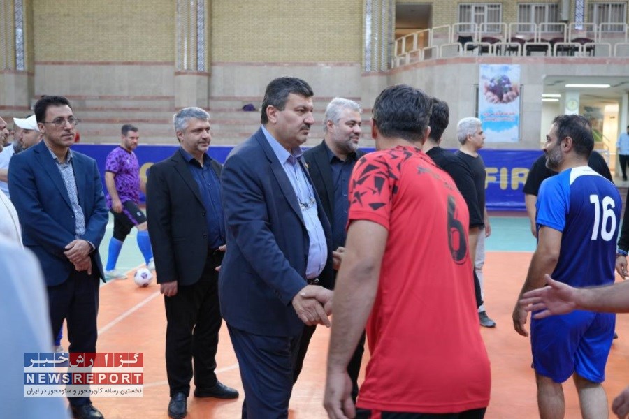 مدیرعامل شرکت توزیع نیروی برق استان تهران از روند اجرای مسابقات فوتسال«جام سلامت» بازدید کرد